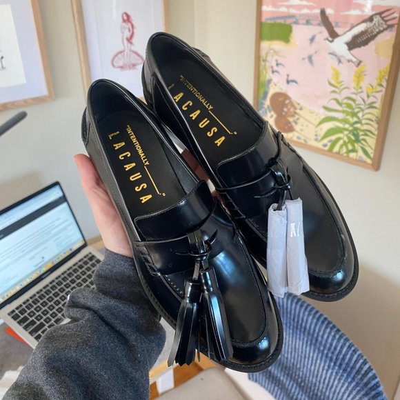 Intentionally Blank Neighbor Loafer - Picture 2 of 5